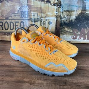 Under Armour Infinite 4 womens athletic shoes